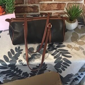Dooney and Bourke barrel bag vtg